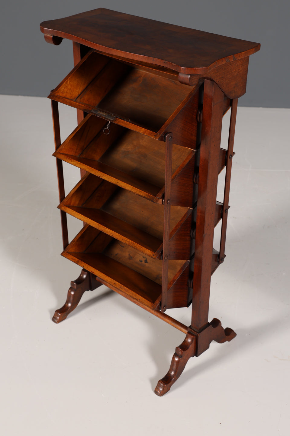 Ungewöhnlicher Biedermeier Nähschrank Antik Mahagoni Nähkästchen