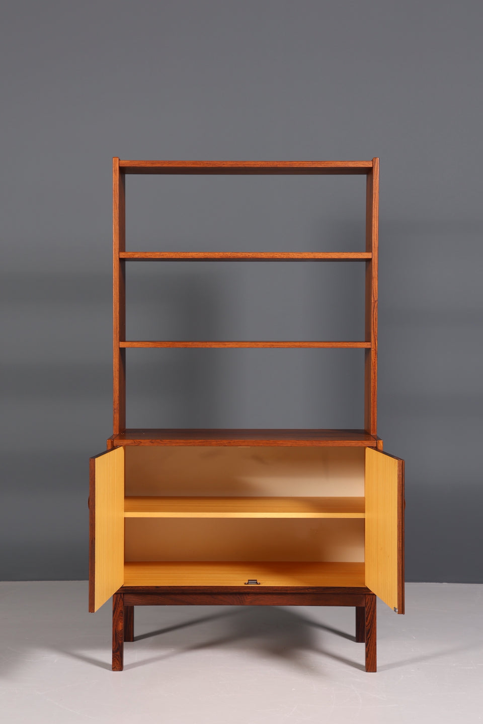Traumhaftes Mid Century Palisander Regal Danish Bücherregal 60s Schrank Kommode