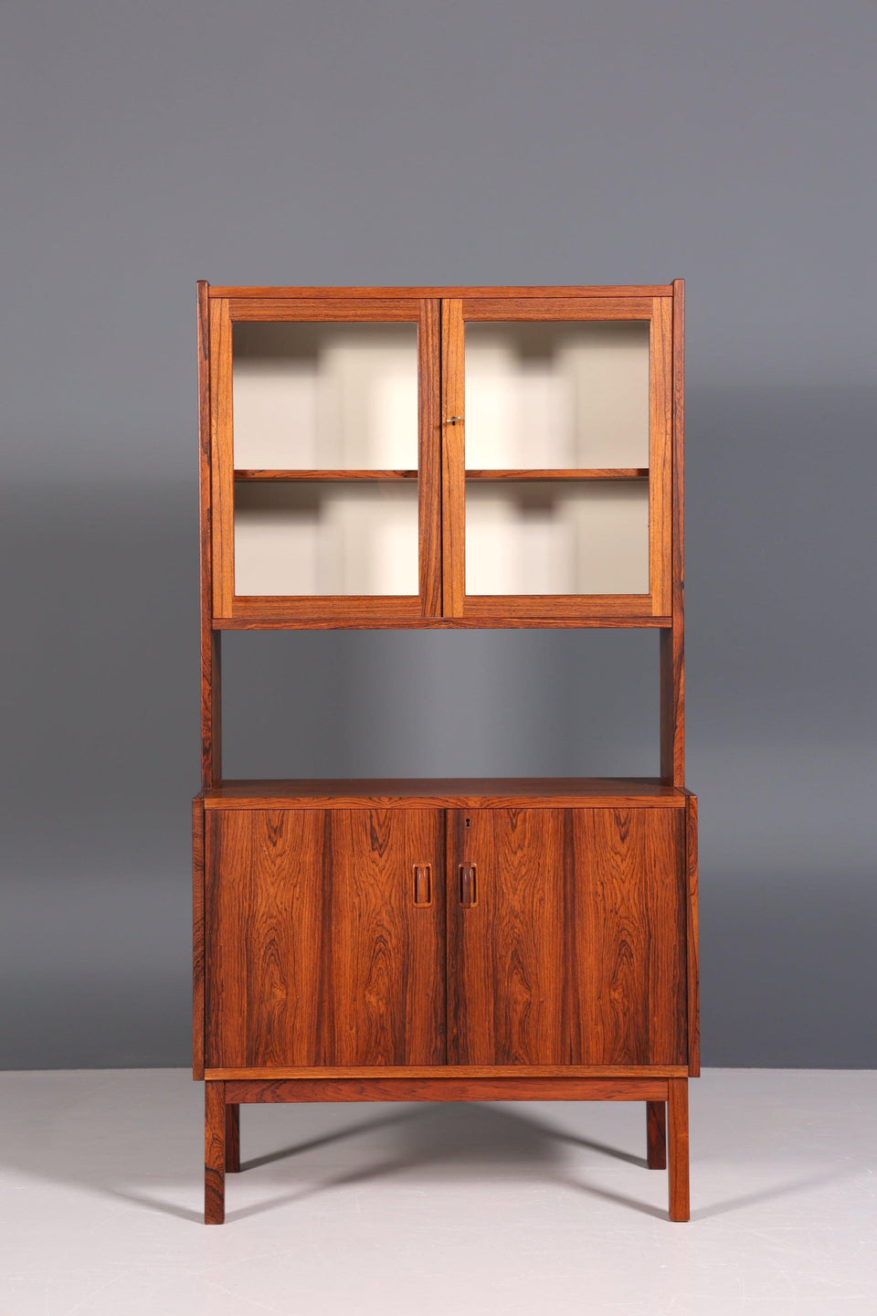 Stilvolle Mid Century Palisander Vitrine Danish Bücherregal 60s Küchenschrank