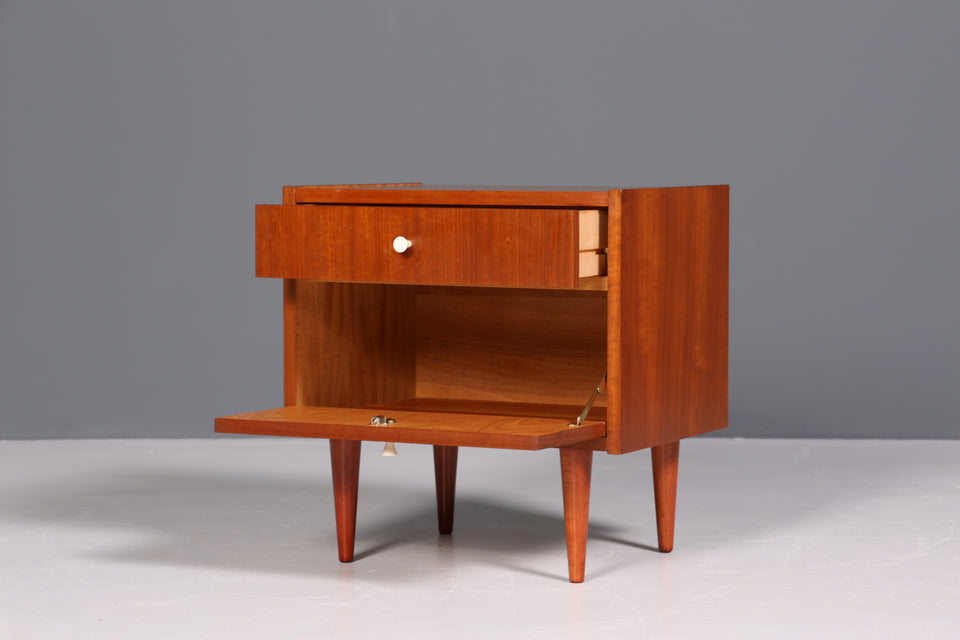 Wunderschöne Mid Century Retro Kommode Vintage Nachttisch 2 von 2