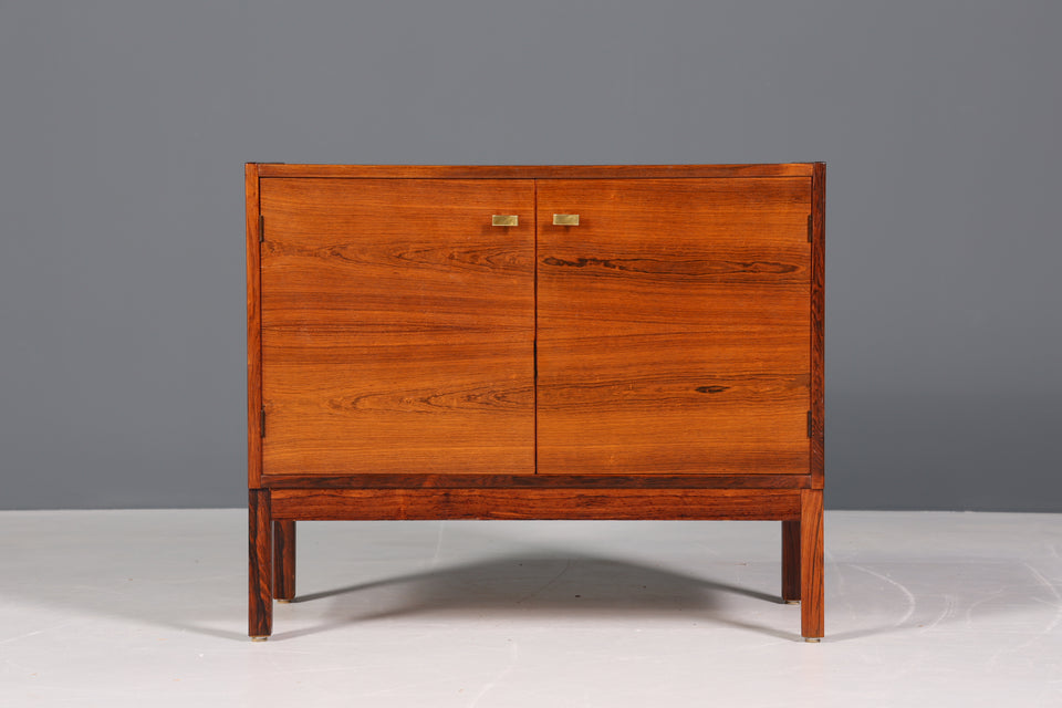 Traumhafte Mid Century Palisander Holz Kommode Danish Schrank 2 von 2