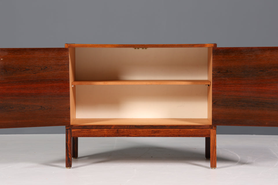 Traumhafte Mid Century Palisander Holz Kommode Danish Schrank 2 von 2