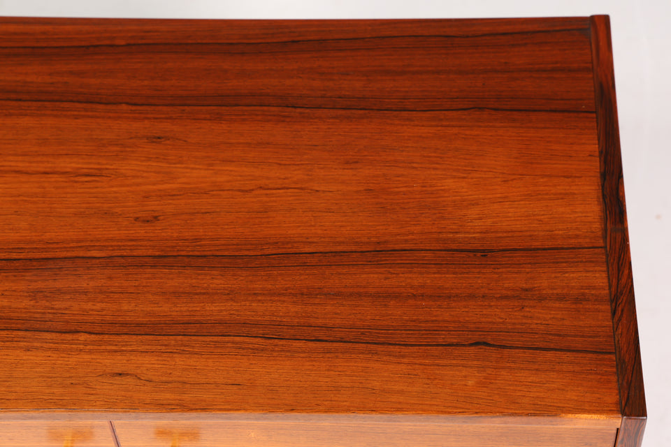 Traumhafte Mid Century Palisander Holz Kommode Danish Schrank 2 von 2