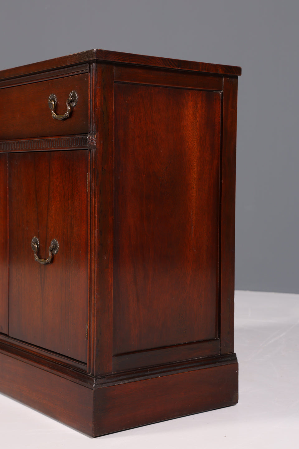 Traumhafte Englische Kommode echt Holz Schrank Sideboard 60s