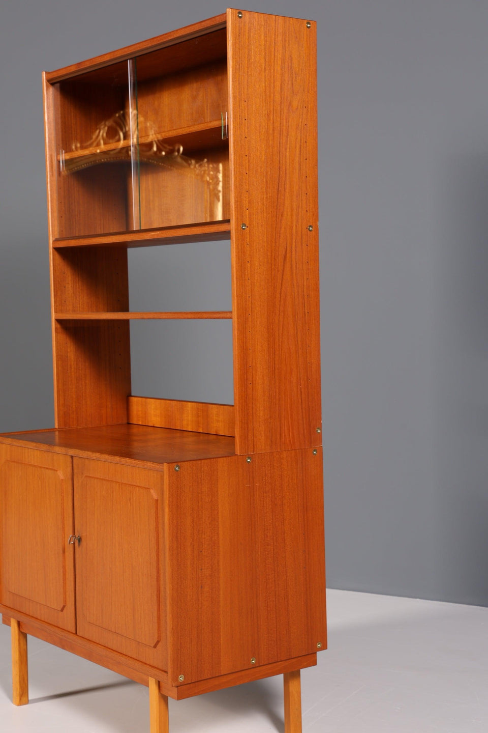 Schlichtes Mid Century Regal Vintage Schrank Danish Design Kommode
