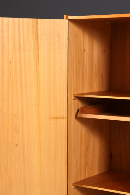 F937 Finish Traumhafter Mid Century Kleiderschrank Vintage Schrank Retro Wäscheschrank