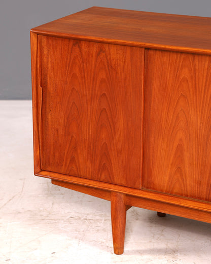 Beautiful Dyrlund mid-century teak sideboard, Danish design, vintage cabinet dresser