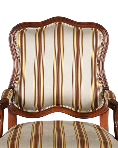 Hauptstadt Möblerei Drexel Heritage Monica Chair Armlehnsessel mit gestreiftem Stoffbezug und dunklem Holzrahmen
