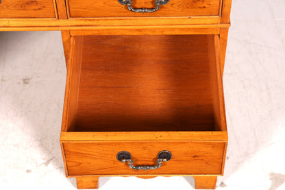 Wunderschöner Englischer Schreibtisch Eibe Echt Lederauflage Antik Stil Bürotisch Desk Office Schreibtisch Vintage
