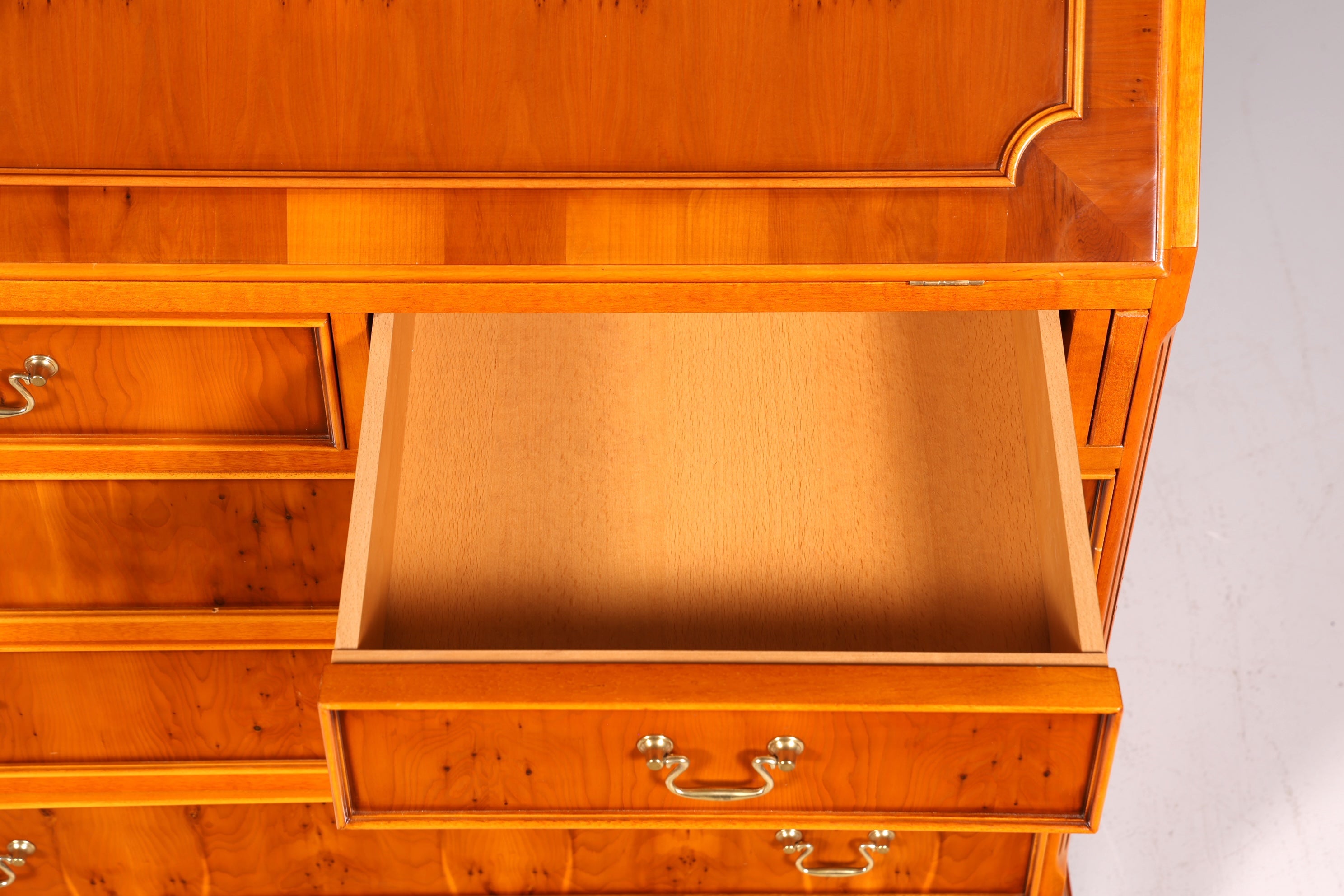 Wunderschöner Englischer Sekretär Eibe Schreibkommode Antik Stil Kommode UK Schreibtisch