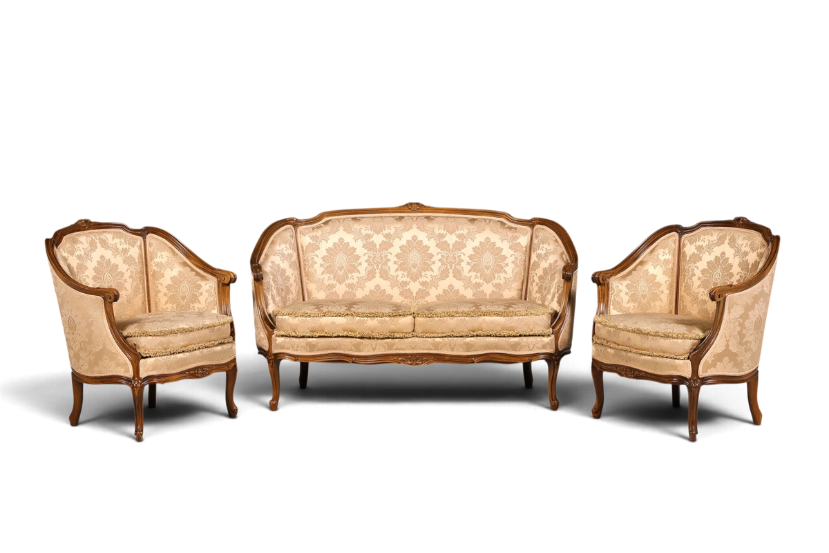 Hauptstadt Möblerei Chippendale Sitzgruppe im Barock Stil mit zwei Sesseln und einem Sofa aus beigem Samtstoff