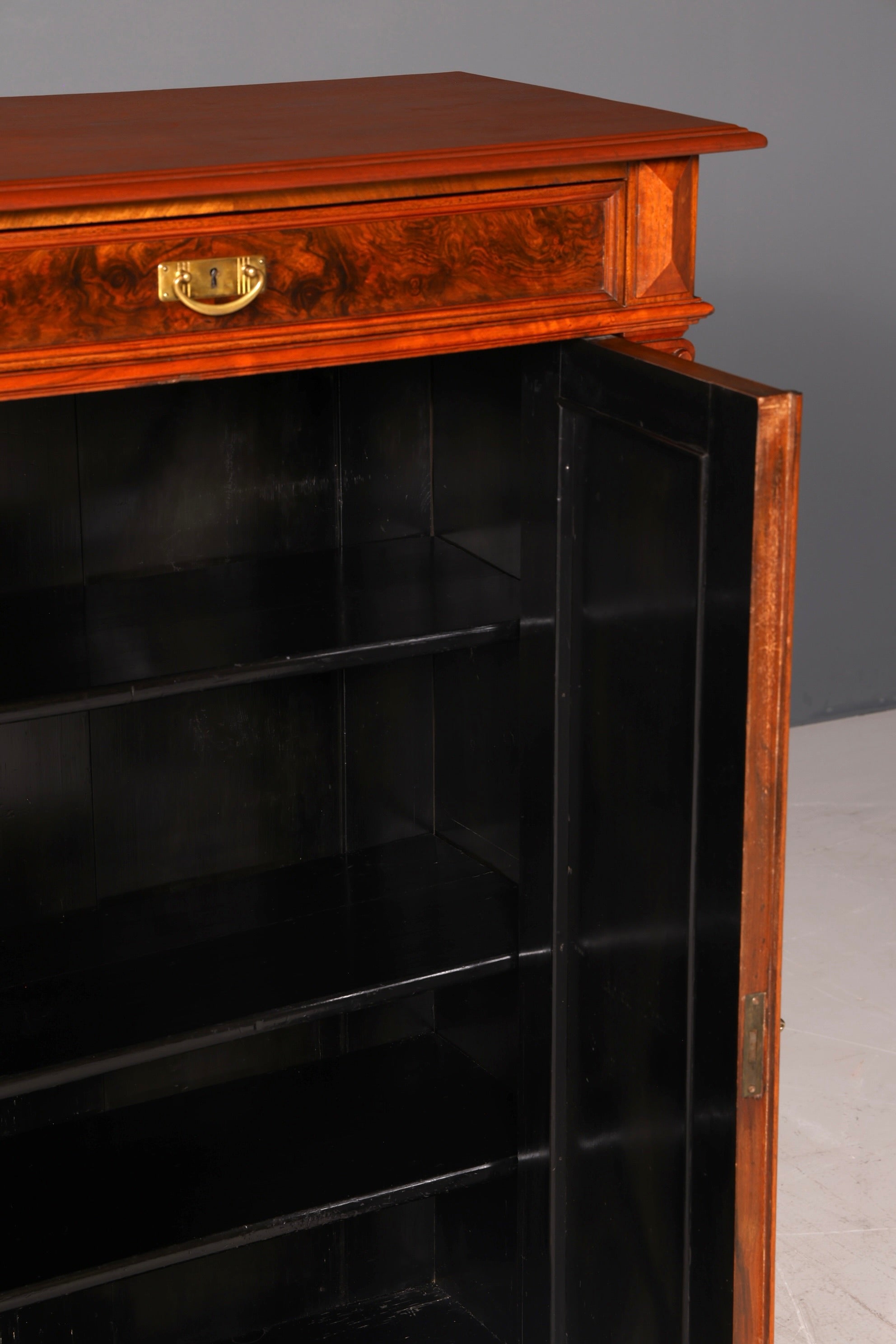 Traumhafter Gründerzeit Schrank Louis Philippe Vertiko Antik Highboard Kommode Dielenschrank