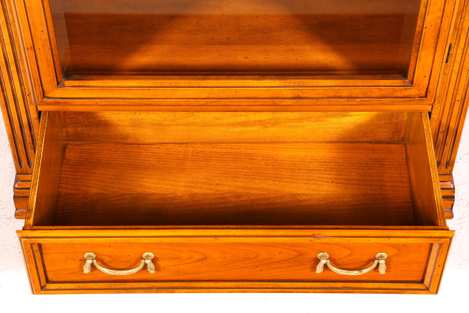 Traumhafte Original Selva Vitrine Antik Stil massiv Holz Buffet Villa Borghese Schrank Regal