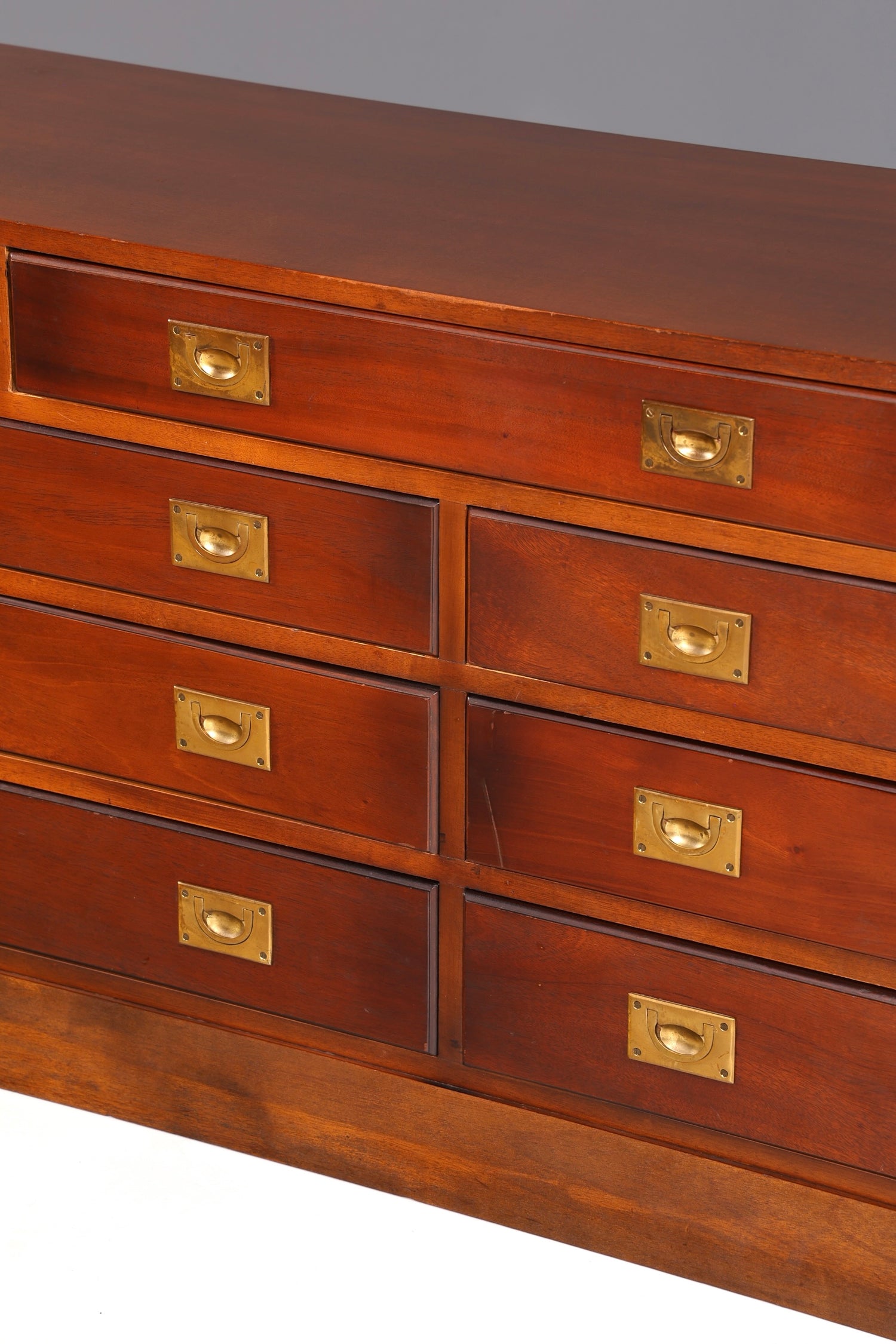 Traumhaftes Maritimes Sideboard Englische Schiffskommode Military Chest Schrank Antik Massivholz