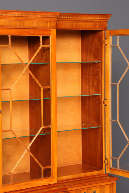 Wunderschöne Englische Vitrine Bücherschrank Buffet Englisch Eibe Glasvitrine Bibliothek Vitrinenschrank