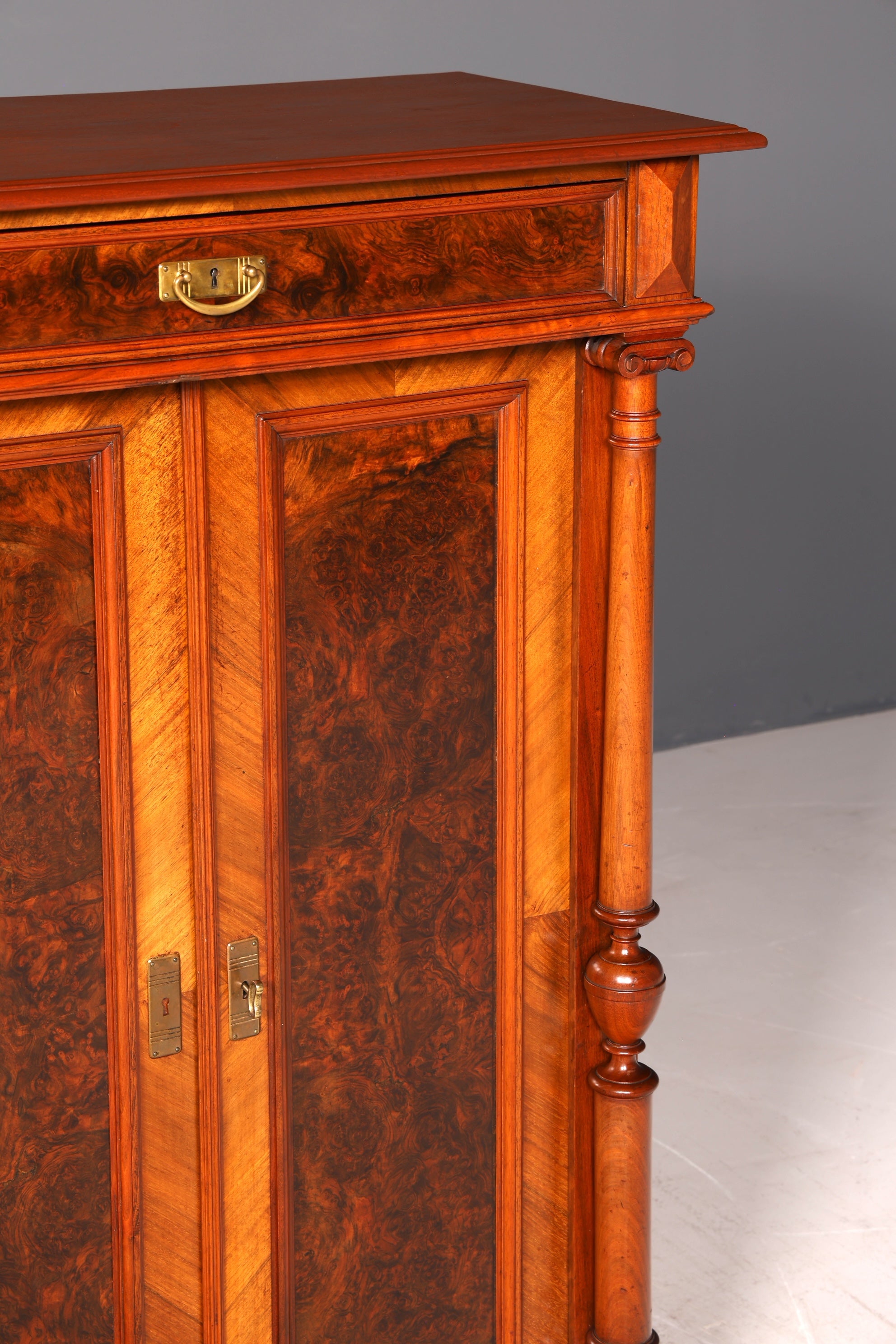 Traumhafter Gründerzeit Schrank Louis Philippe Vertiko Antik Highboard Kommode Dielenschrank