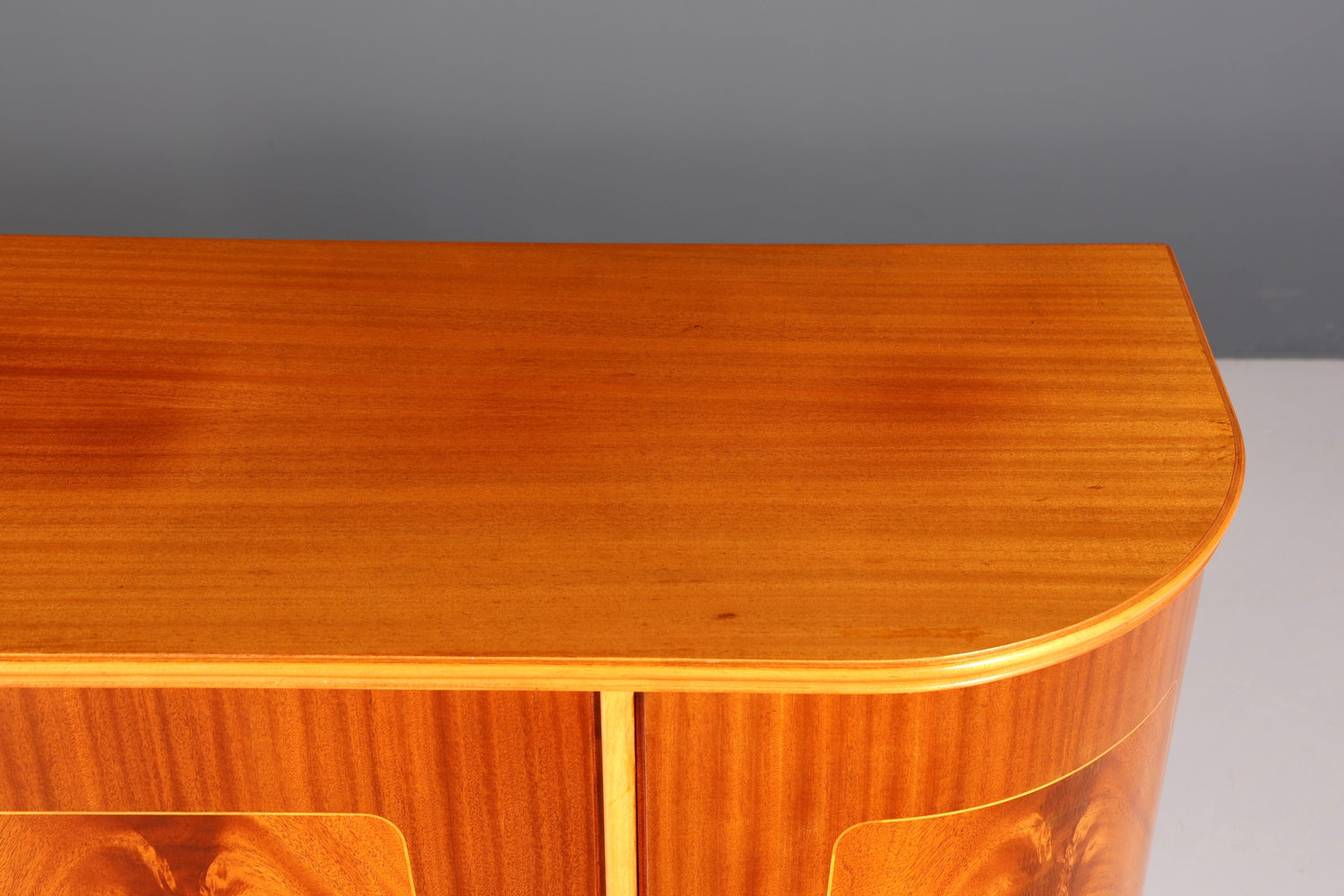 Traumhafter geschwungener Schrank Antik Sideboard Highboard um 1950 Aktenschrank Barock Stil