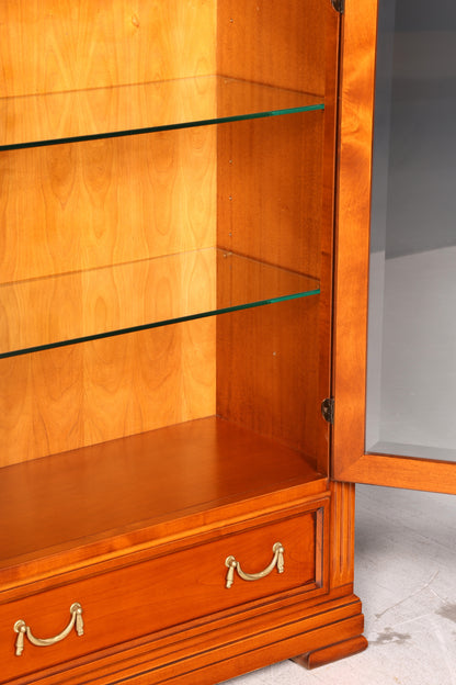 Traumhafte Original Selva Vitrine Villa Borghese Antik Stil Glasvitrine Buffet Schrank mit Beleuchtung