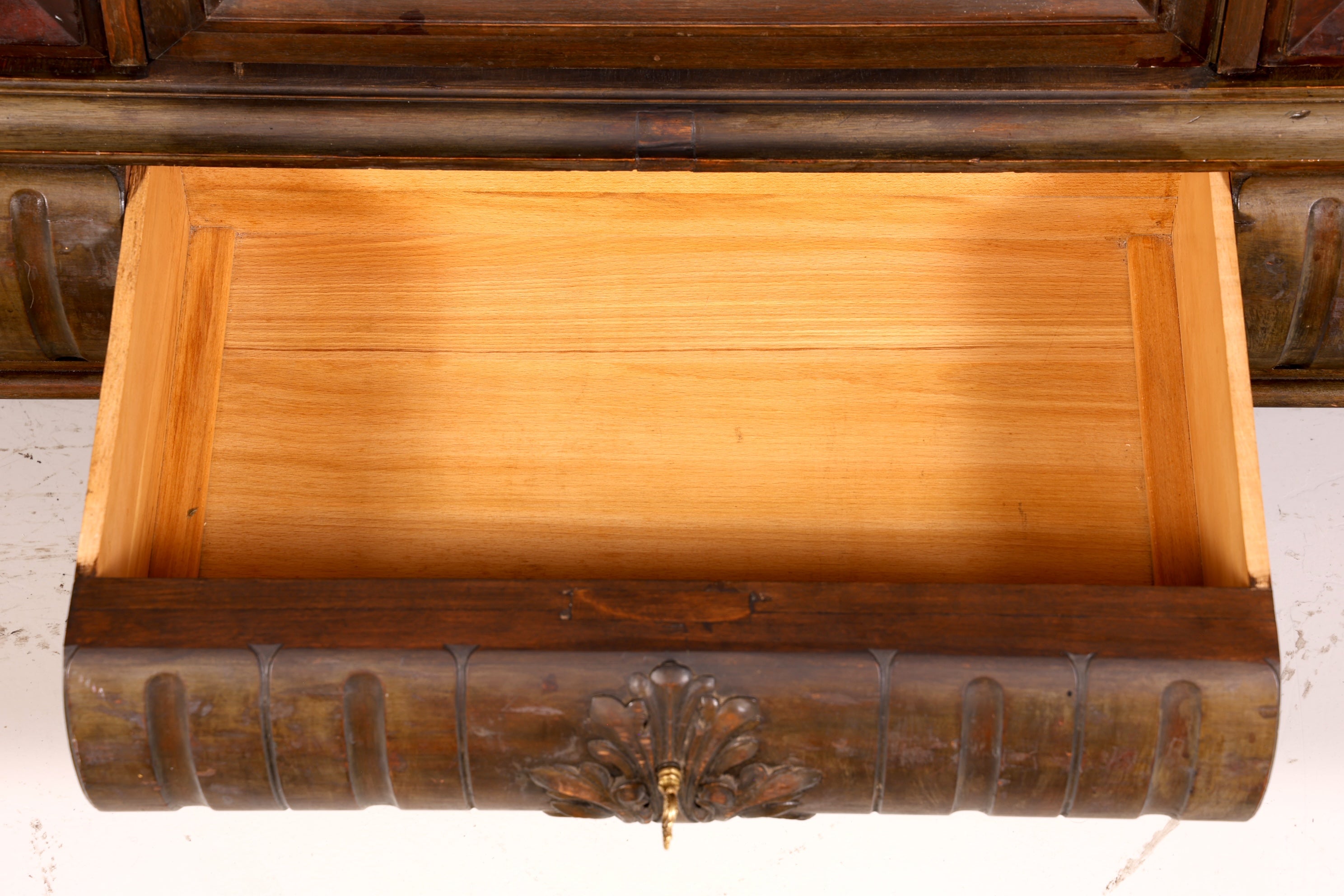 Beeindruckender Neorenaissance Bücherschrank Gründerzeit Vitrine Herrenzimmer Buffet Schrank Antik Massivholz