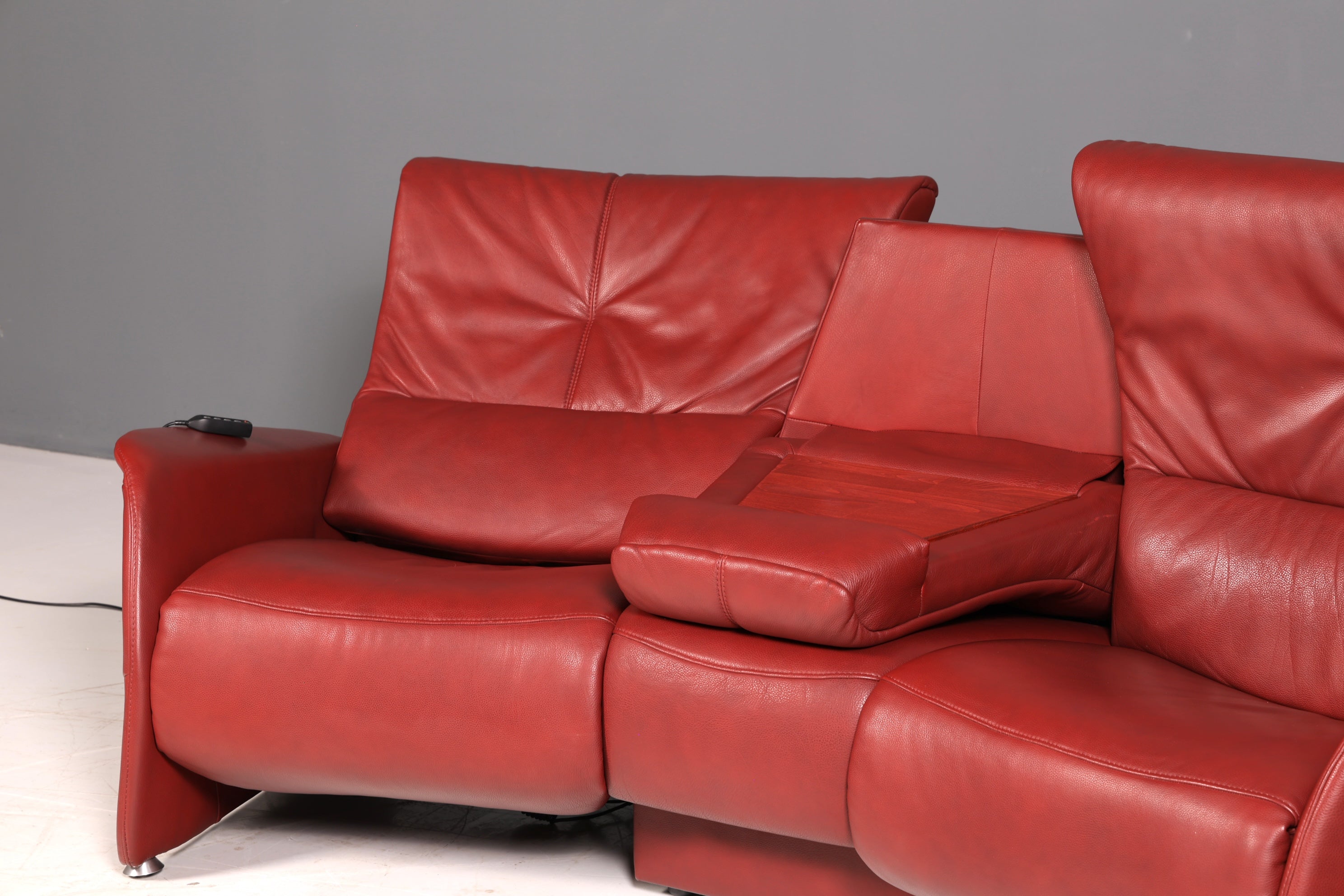 Edles Himolla Ledersofa Trapez 3-Sitzer Echt Leder Rot Relaxsofa Couch Sofa elektrisch verstellbar Vintage