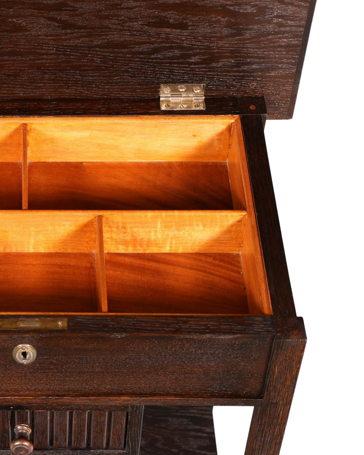 Hauptstadt Möblerei H816 Finish Schmuckkasten aus dunklem Holz mit unterteiltem Innenfach und Metallscharnier