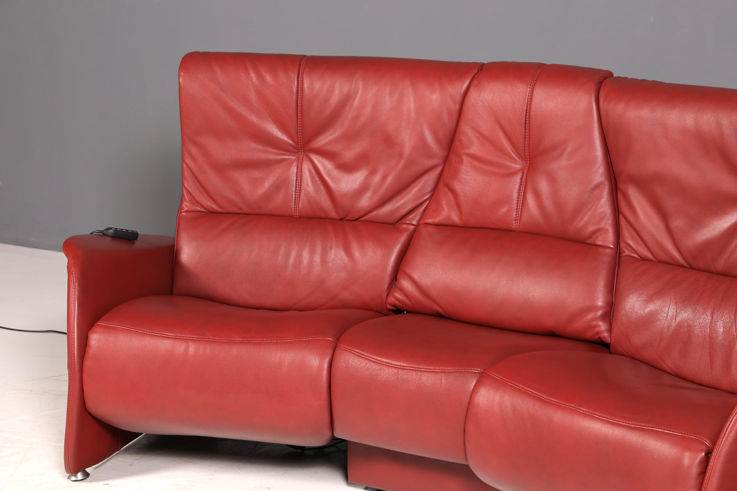 Edles Himolla Ledersofa Trapez 3-Sitzer Echt Leder Rot Relaxsofa Couch Sofa elektrisch verstellbar Vintage