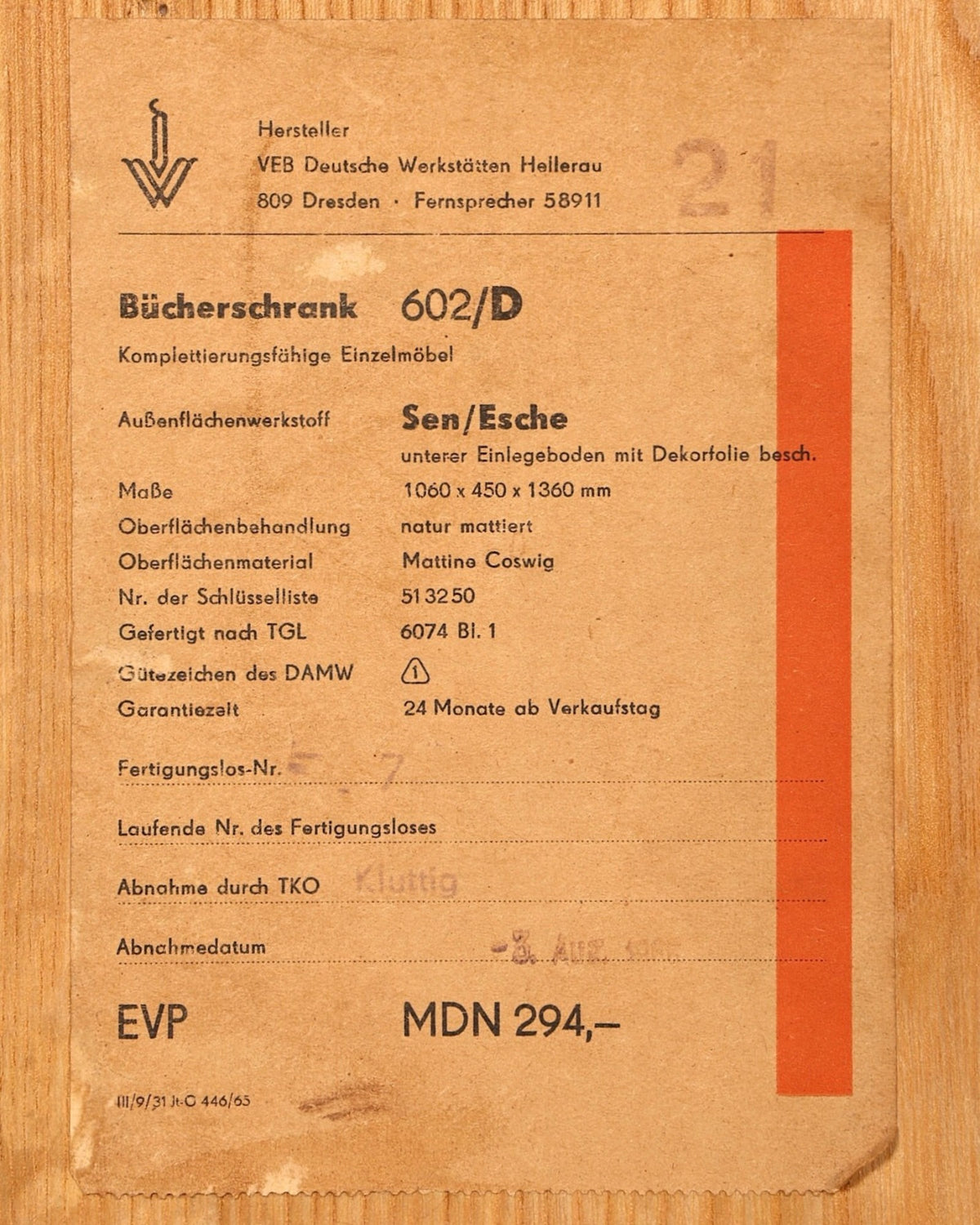Hauptstadt Möblerei Original-Produktionsetikett für den Bücherschrank 602/D der VEB Deutsche Werkstätten Hellerau