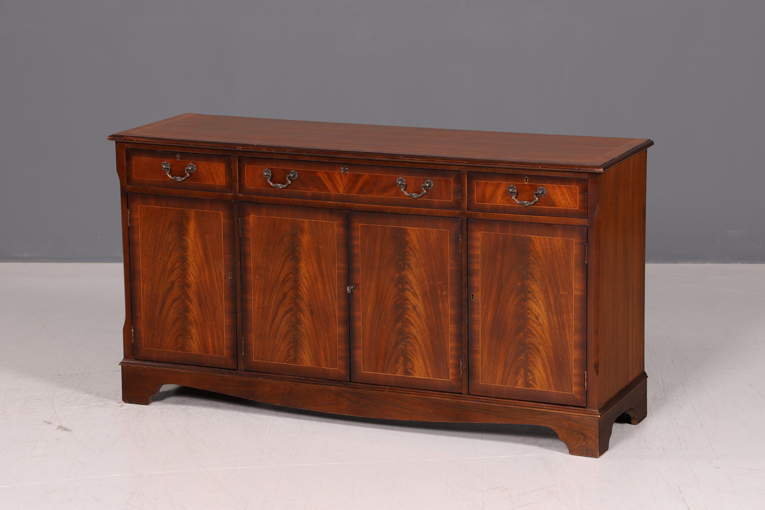 Wunderschönes Englisches Sideboard Mahagoni Schrank 60er Buffetschrank Kommode Anrichte Vintage