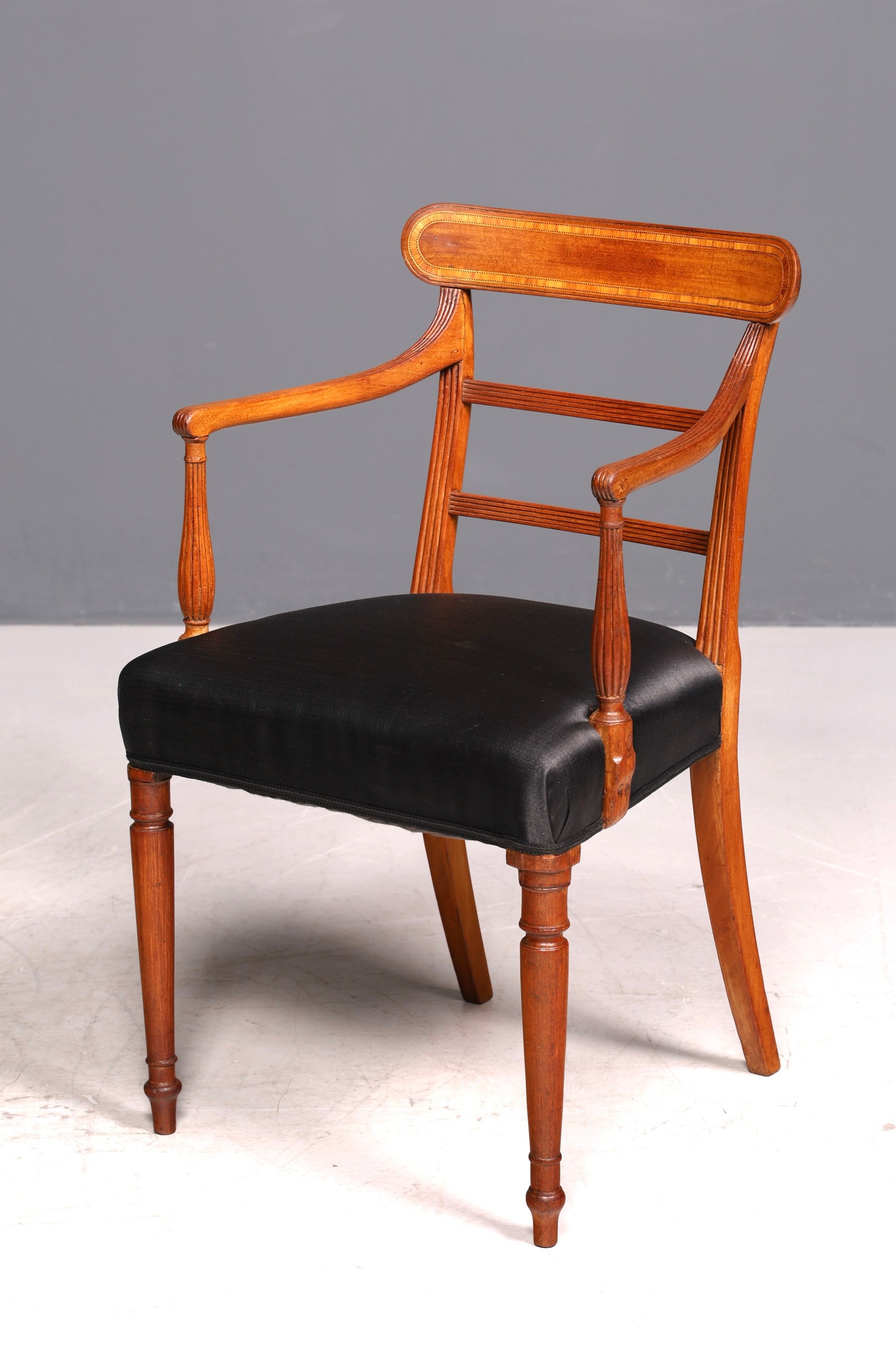 NOCH NICHT HOCHLADEN (Flecken sichtbar, neue Fotos  werden gemacht) G385 cm Finish Wunderschöner Englischer Stuhl UK Küchenstuhl Antik Stil Sekretär Stuhl Polsterstuhl (Kopie)