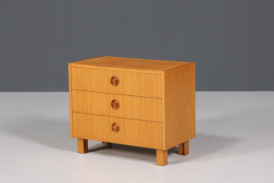 Schlichte Mid Century Kommode Retro Schränkchen