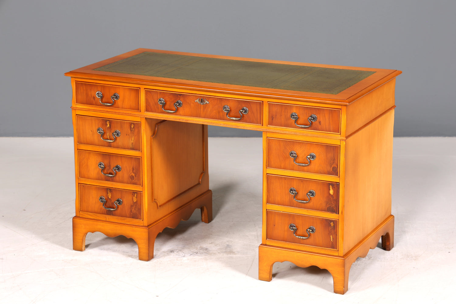 Wunderschöner Englischer Schreibtisch Englisch Eibe Desk Leder Auflage Antik Stil Bürotisch Office Desk