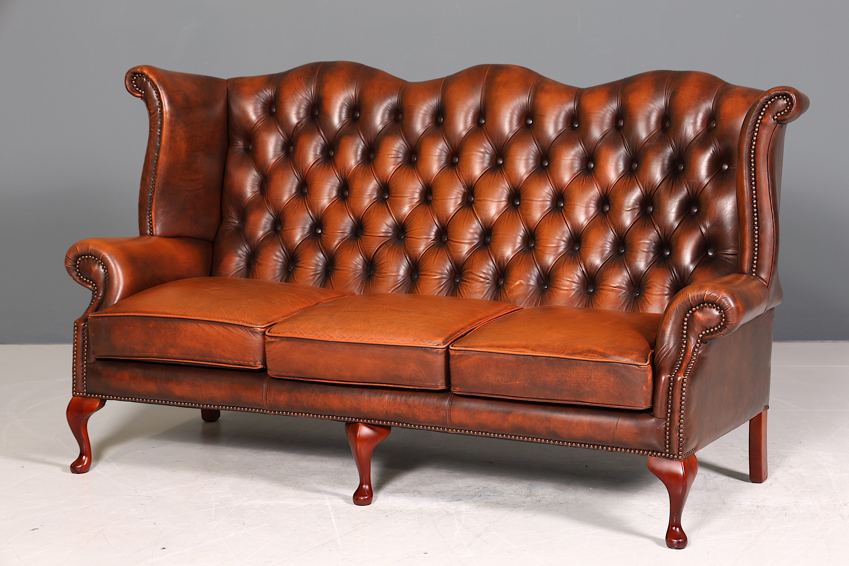 Wunderschönes Original Centurion Queen Anne Sofa 3-Sitzer Couch Chesterfield England Polstersofa