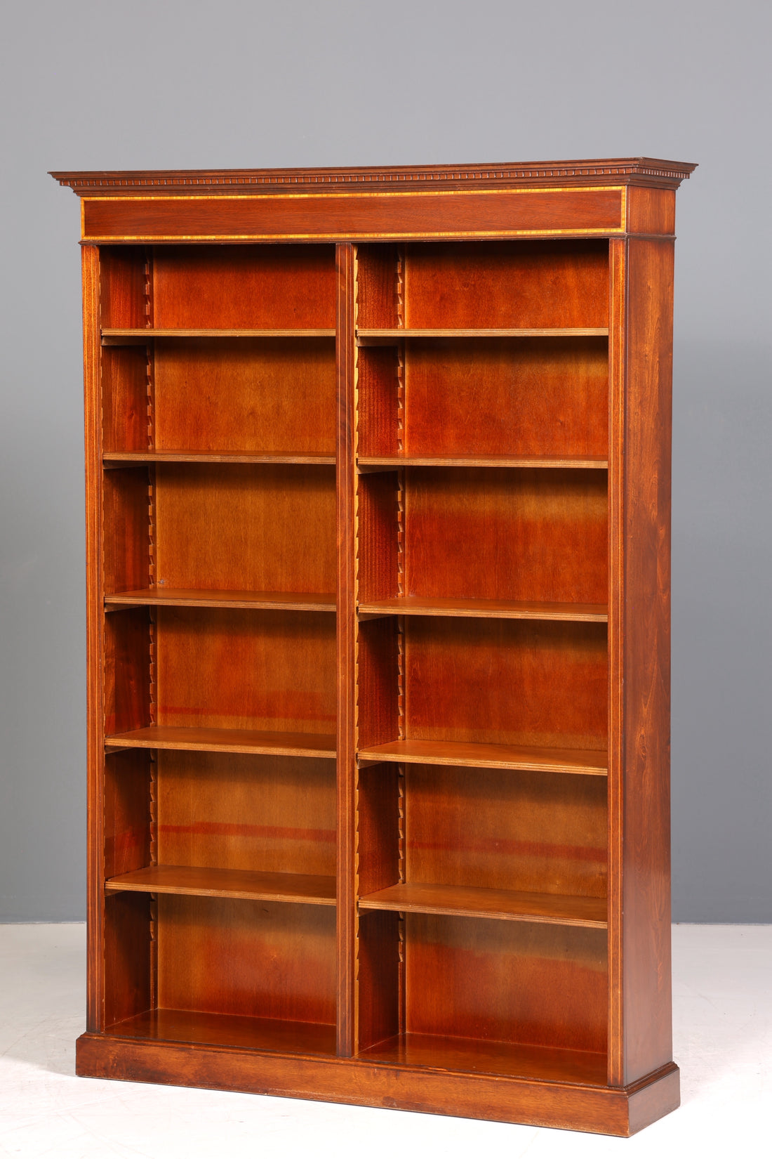 Wunderschönes Englisches XXL Bücherregal Antik Regal Bookshelf Buchablage Bibliothek 60s
