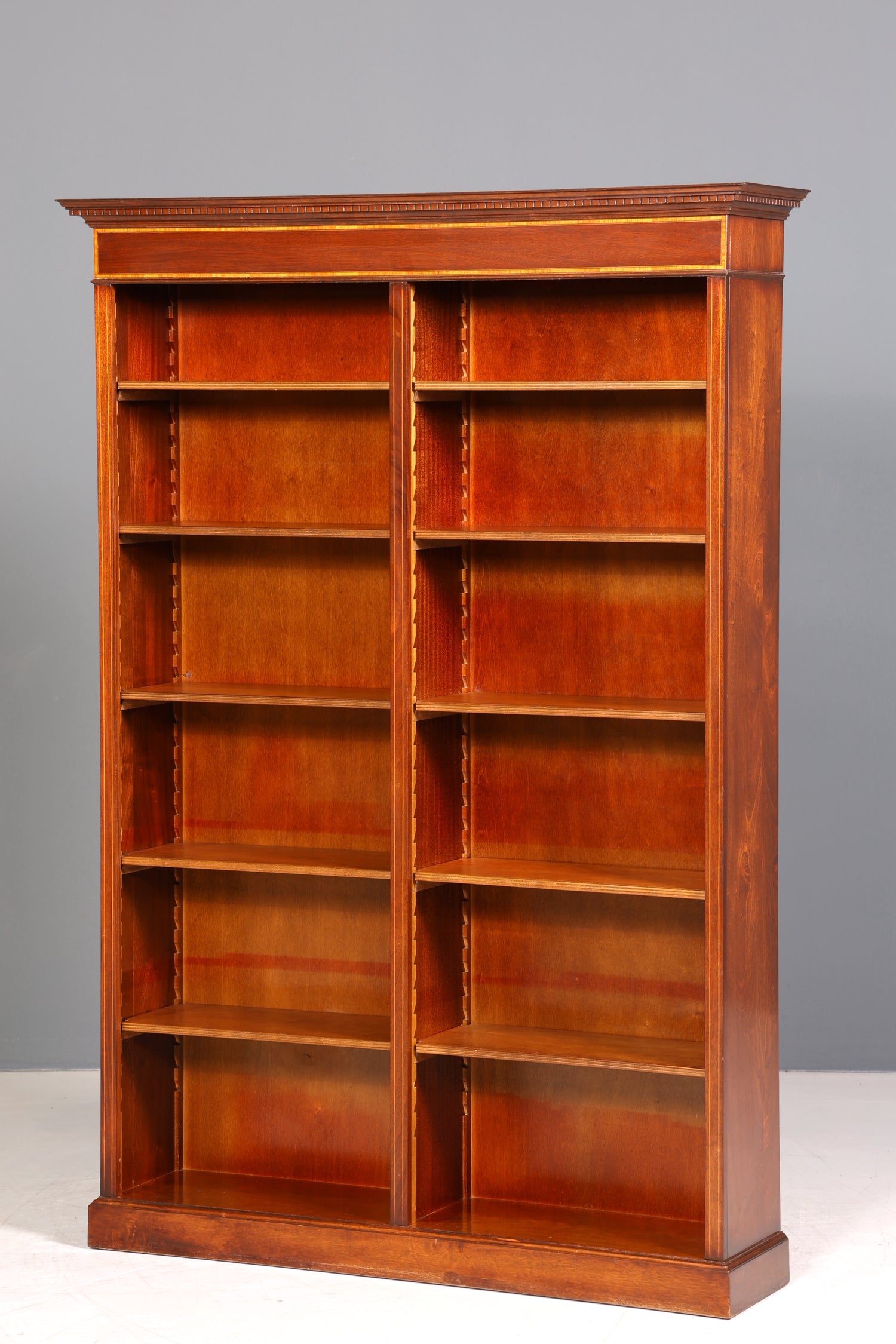 Wunderschönes Englisches XXL Bücherregal Antik Regal Bookshelf Buchablage Bibliothek 60s