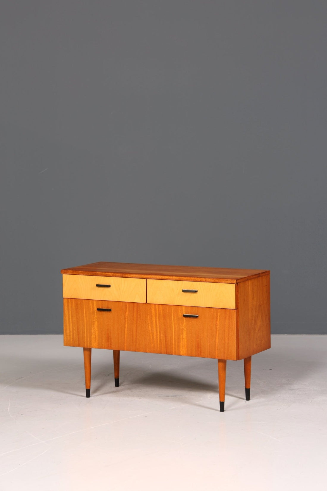 Wunderschönes Mid Century Kommode Vintage TV Sideboard 60s Schrank Flurkommode Klappschrank