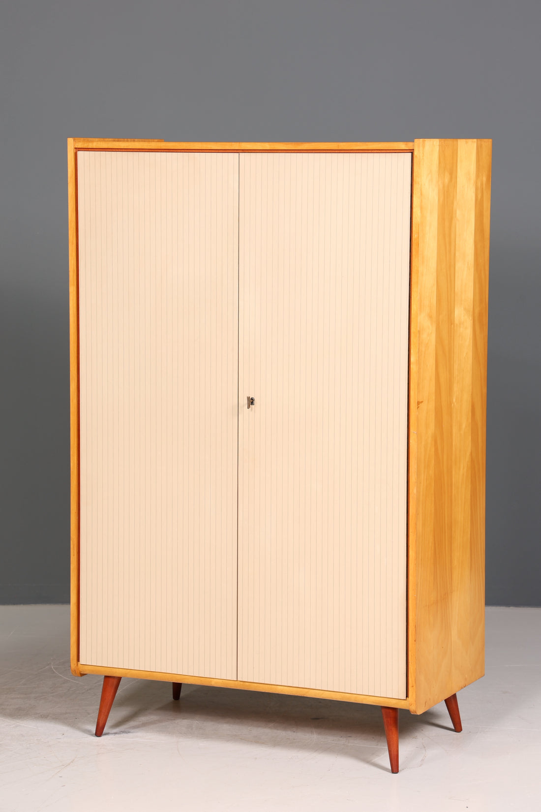 Wunderschöner Mid Century Kleiderschrank Vintage Schrank Retro Wäscheschrank