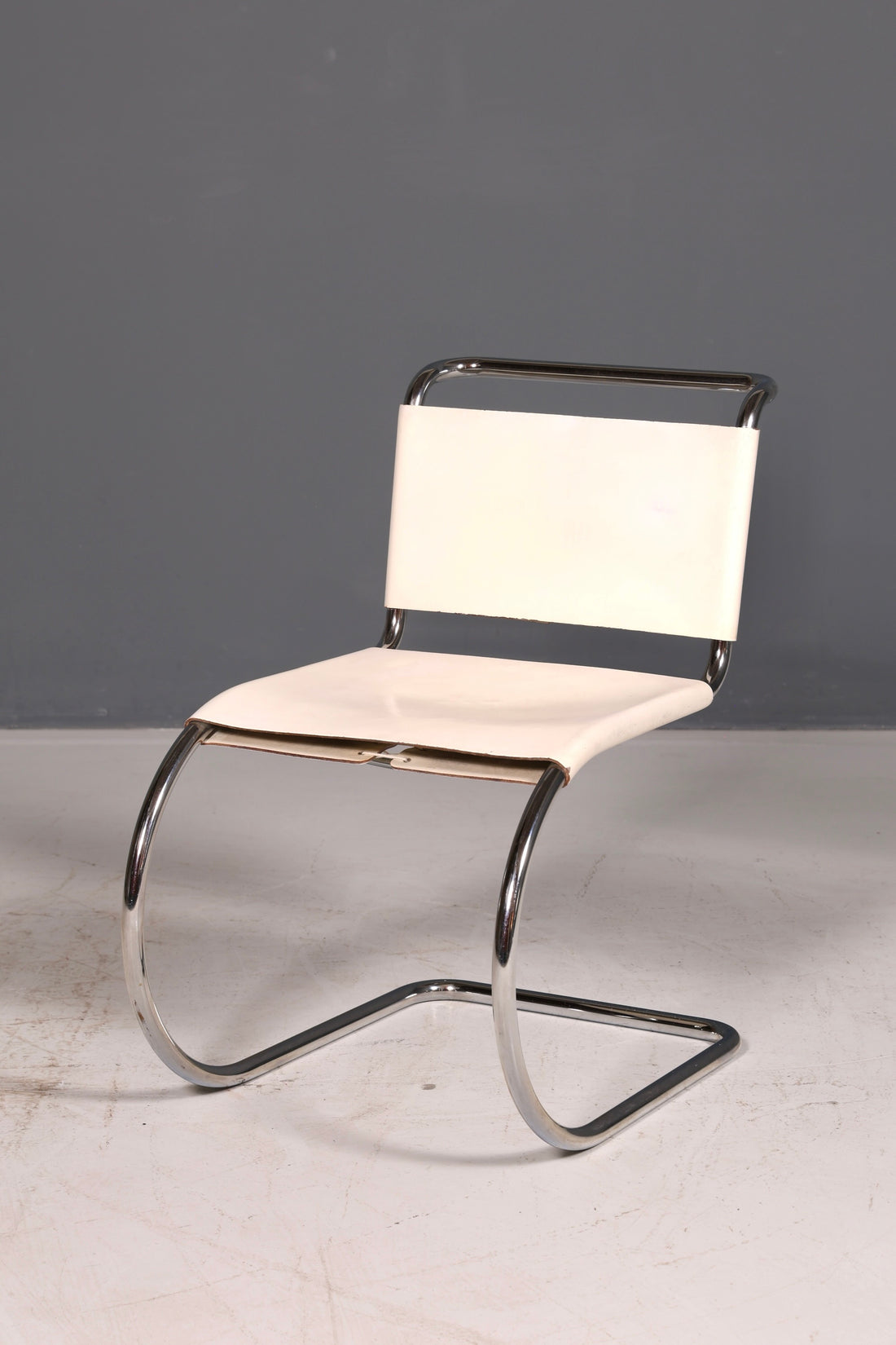 Edler Original Knoll International Freischwinger Stuhl MR Chair Mies van der Rohe Chrom Leder Weiß Bauhaus Sekretär Stuhl Esszimmer Stuhl 1 von 2