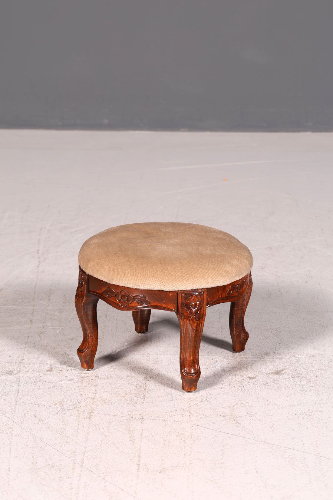 Wunderschöner Antiker Hocker Fußhocker Beige Samt Schemel Barock Stil Fußbank Sitzhocker Vintage