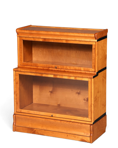 Hauptstadt Möblerei Boknäs Bücherregal aus Holz im Globe Wernicke Stil mit zwei verglasten Klapptüren