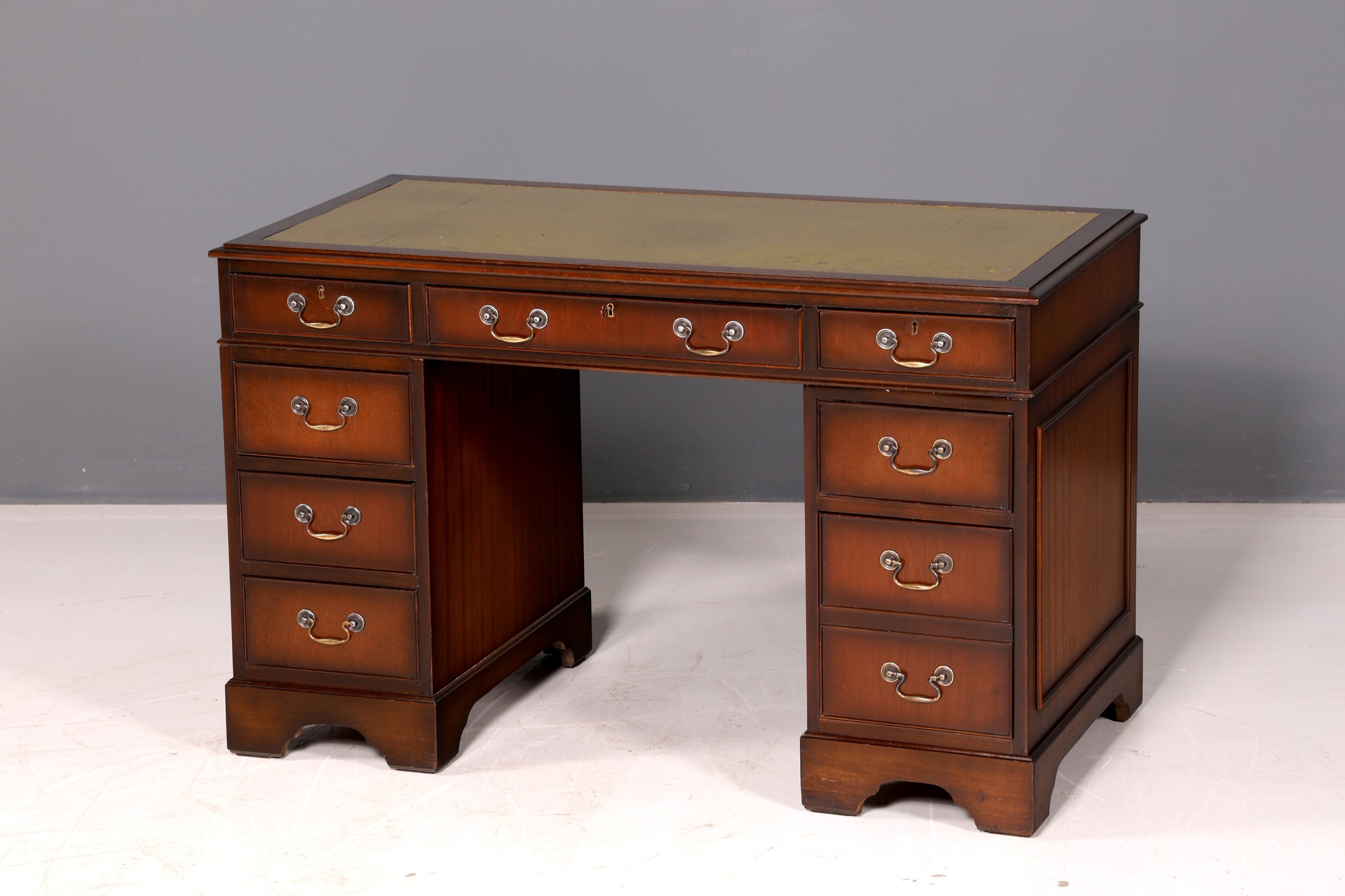 Wunderschöner Englischer Schreibtisch Mahagoni echt Lederauflage Bürotisch Antik Office Desk Vintage