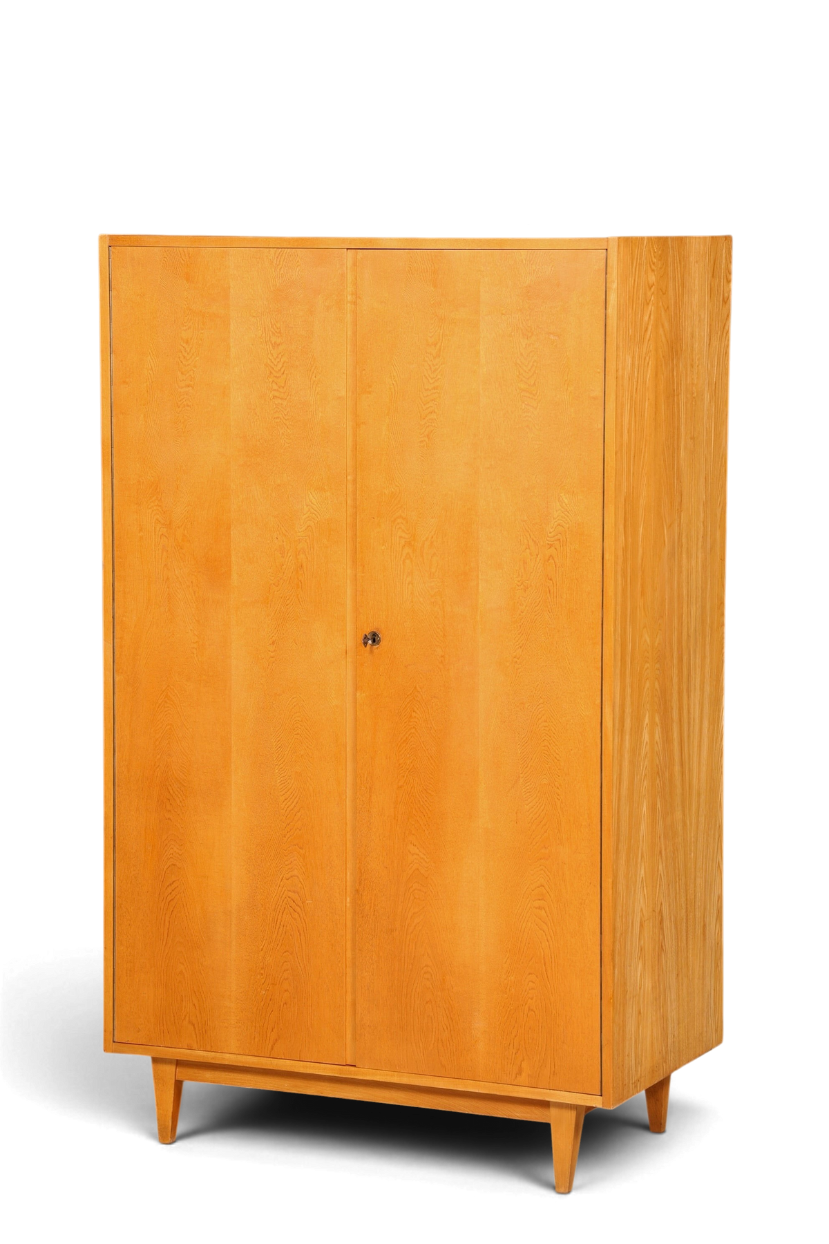 Hauptstadt Möblerei Hellerau Kleiderschrank aus hellem Echtholz im Mid-Century-Design mit zwei Türen und Holzbeinen
