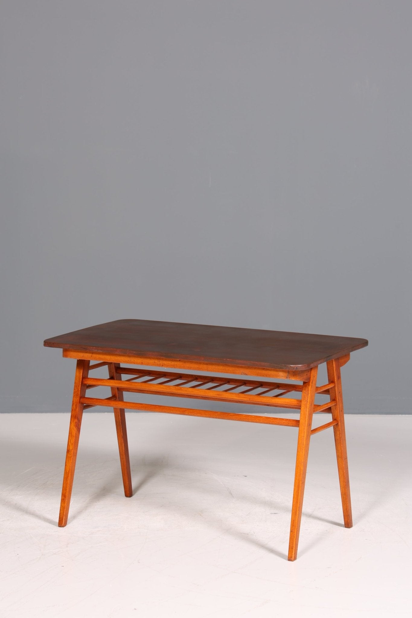 Schlichter Mid Century Tisch Retro Coffee Table Vintage Beistelltisch Ablagetisch