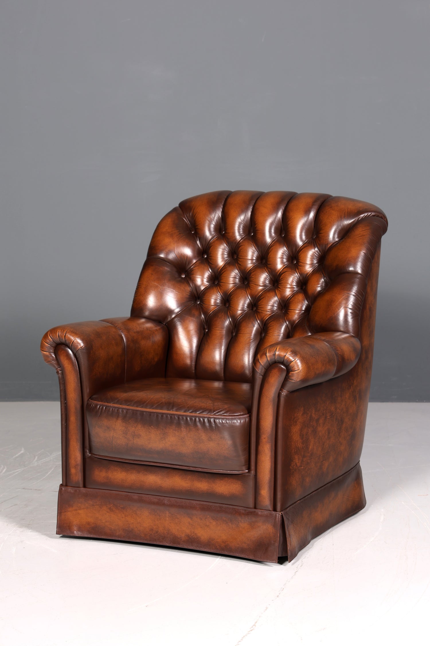 Stilvoller Original Chesterfield Sessel Englischer Armlehnsessel Englisch Herrensessel 1 von 3