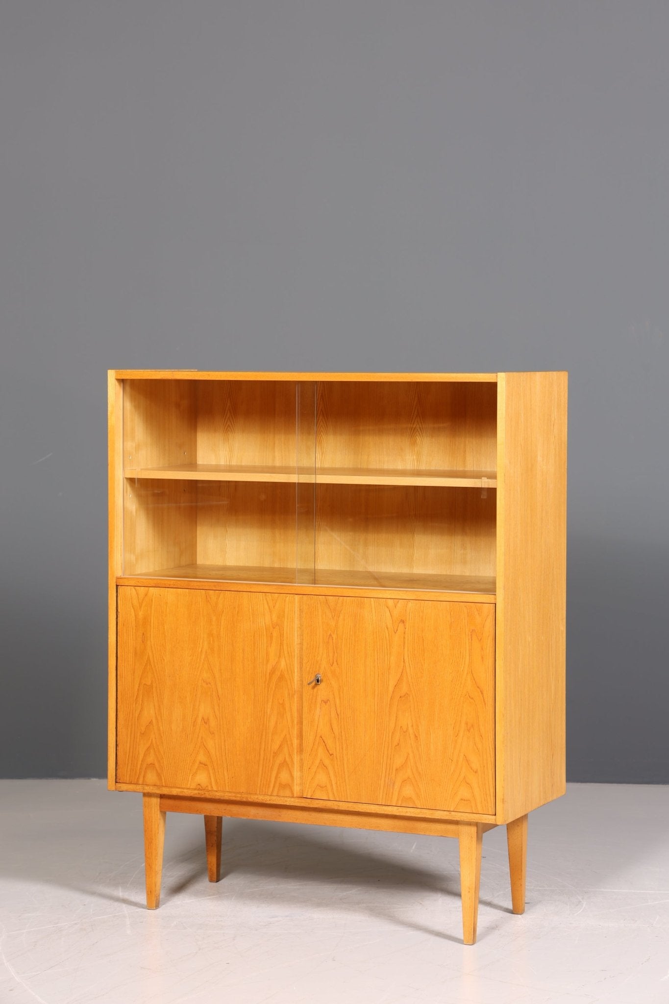 Schlichtes Original Hellerau Vitrine Mid Century Vertiko Schrank Franz Ehrlich 602 Kommode Regal