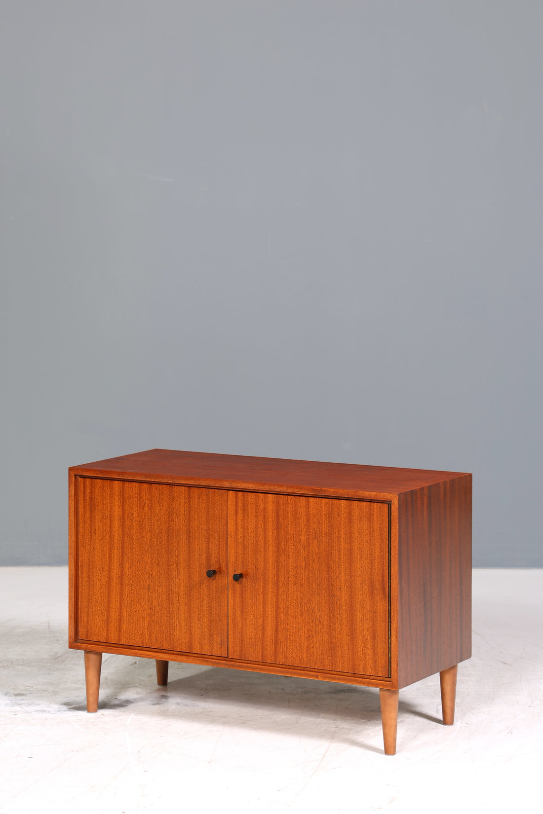 Stilvoller Mid Century Schrank Sideboard Vintage Retro Kommode TV Schrank Flurkommode