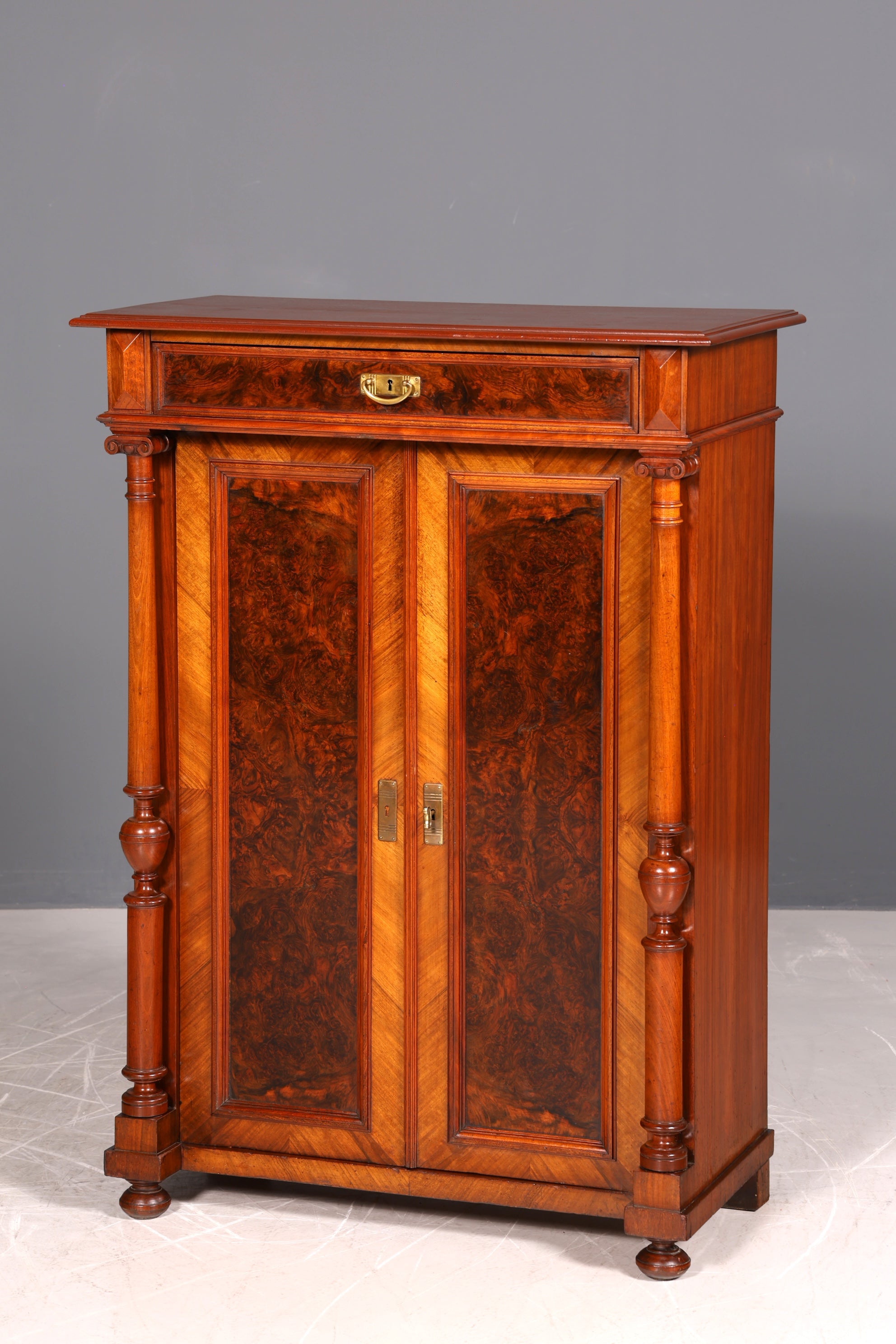 Traumhafter Gründerzeit Schrank Louis Philippe Vertiko Antik Highboard Kommode Dielenschrank