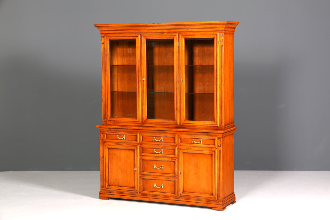 Traumhafte Original Selva Vitrine Antik Stil massiv Holz Buffet Villa Borghese Schrank Regal