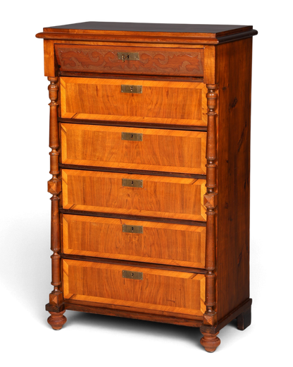 Hauptstadt Möblerei Gründerzeit Chiffoniere aus Echtholz mit fünf Schubladen und feinen Jugendstil-Verzierungen