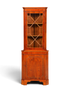 Hauptstadt Möblerei englische Eckvitrine aus Eibenholz mit Sprossentür und Unterschrank im Vintage-Stil