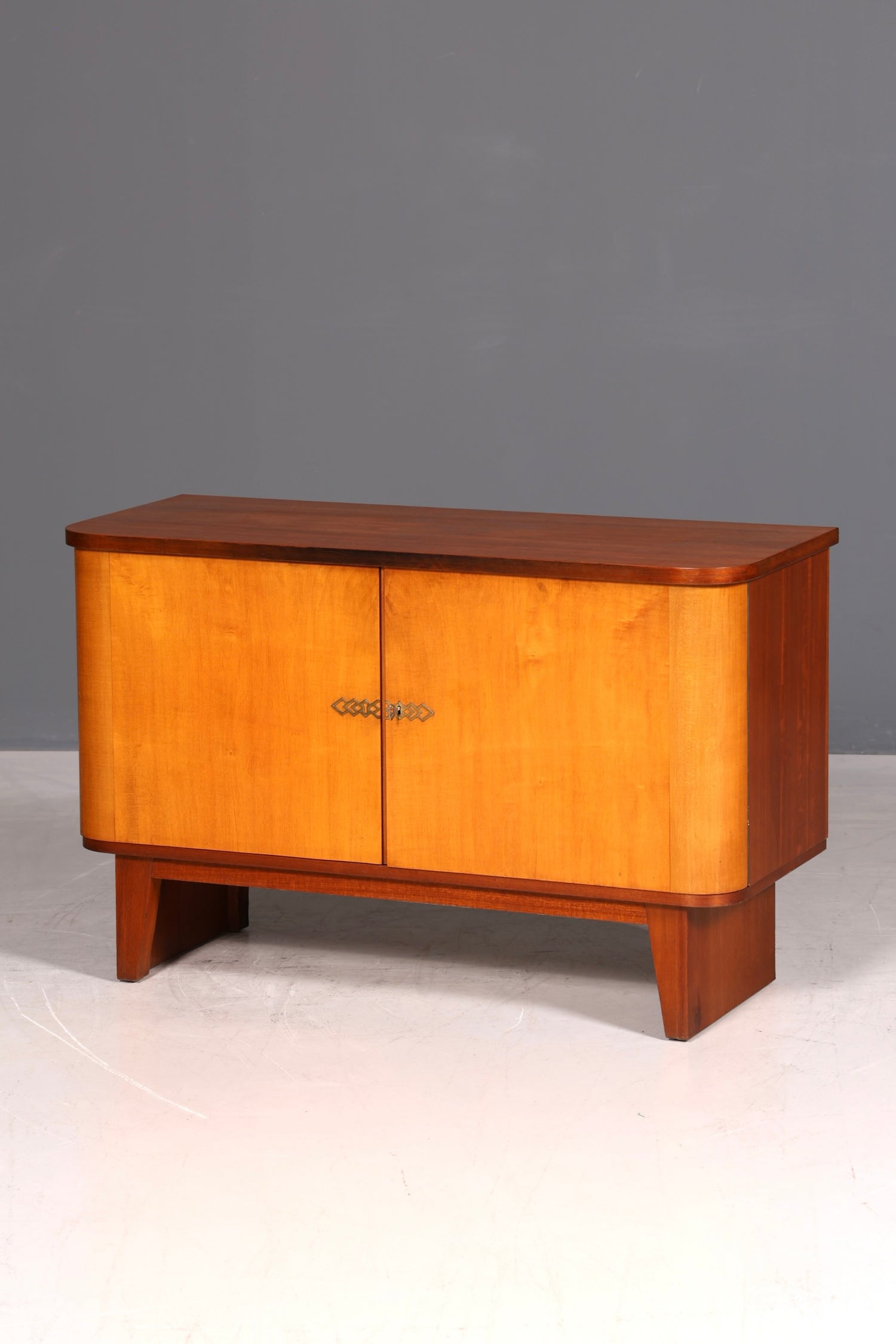 G136 Finish Wunderschöne Mid Century Kommode Vintage Schrank Retro Flur Kommode 60s Regal Sideboard